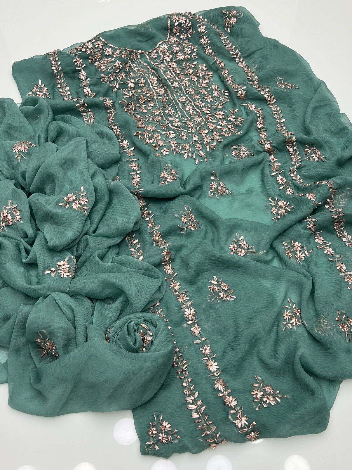 Shifoon Kurta Gotta🎉