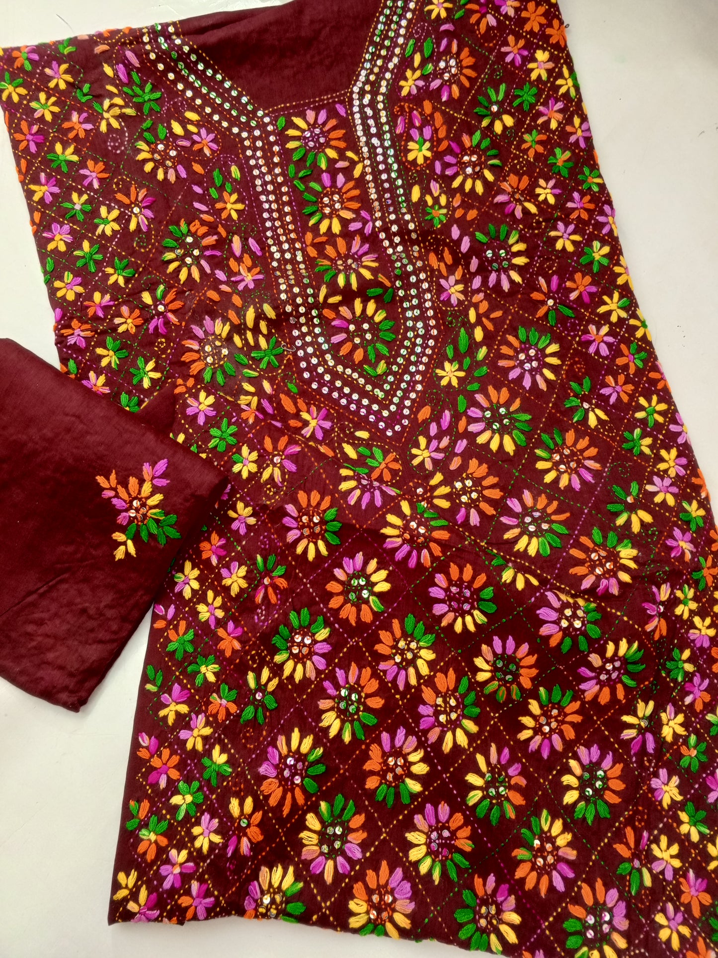 Phulkari lawn - Maroon 6